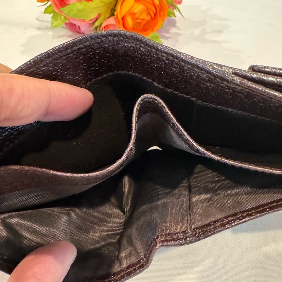 Authentic Gucci wallet - Picture 4 of 13